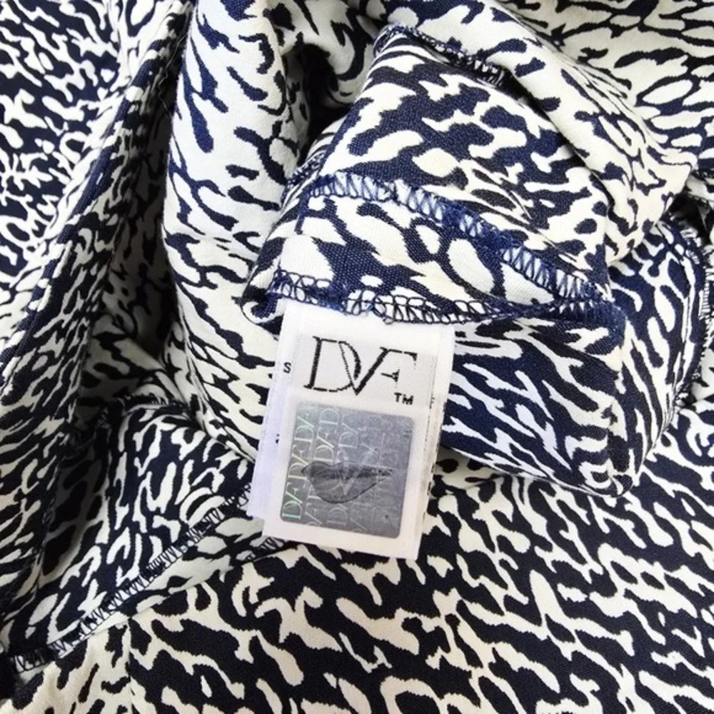Diane von Furstenberg Navy White Snake Wave Jacquard Sheath Dress 12 D6758298S13